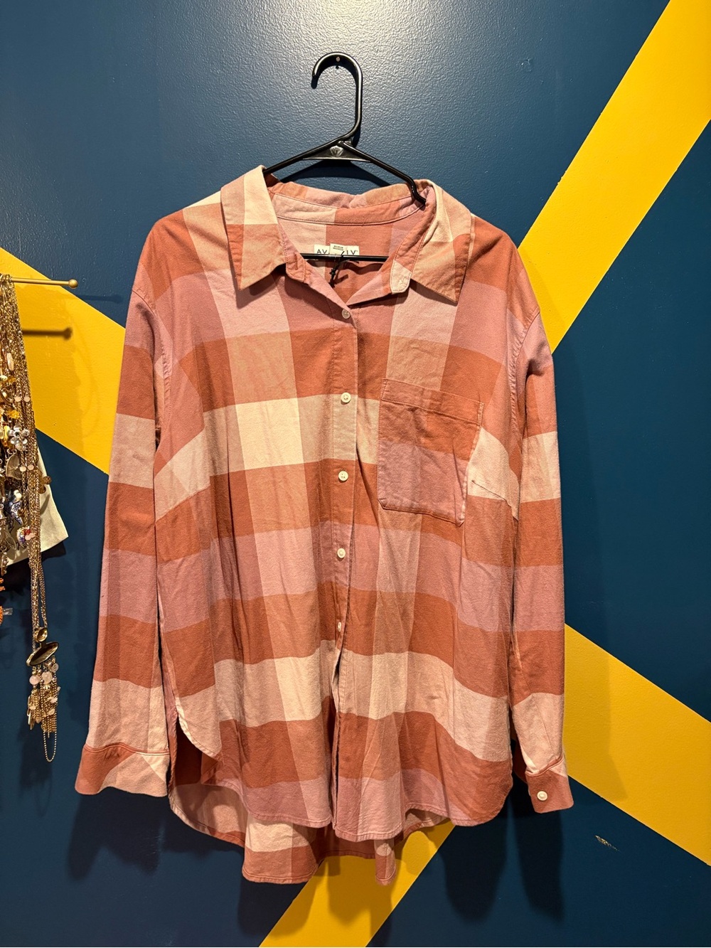 Ava & Viv Pink Plaid Lightweight Long Sleeve Flannel Button-Down Shirt NWT